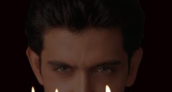 Help Hrithik Roshan blow out his birthday candles!