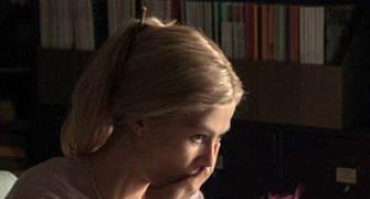 Review: Gone Girl is a solid thriller that leaves us hanging