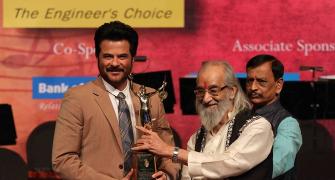 PIX: Anil Kapoor, Dilip Prabhavalkar receive Dinanath Mangeshkar award