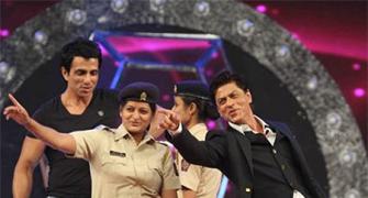 PIX: Shah Rukh, Priyanka, Deepika dance for the Mumbai Police