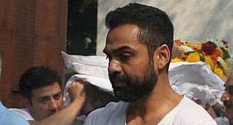 Dharmendra, Sunny mourn at Abhay Deol's father's funeral
