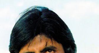 Quiz: Who is Amitabh Bachchan's rival in Kaala Pathaar?