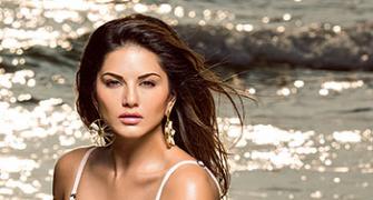 Sunny Leone's HOT calendar pictures