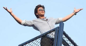 Watch: Shah Rukh's birthday celebrations continue