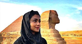 What's Shriya doing with the Sphinx?