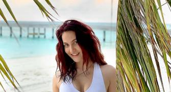 PIX: Elli AvrRam's HOT Maldives vacation