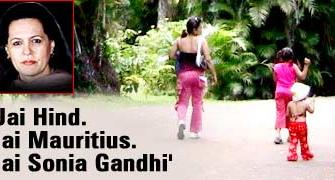 'Jai Hind. Jai Mauritius. Jai Sonia Gandhi'