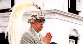 Nepal's King Gyanendra abdicates throne