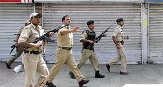 Militants strike twice in Srinagar; kill 2 jawans