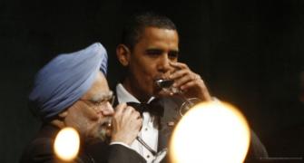 Obama throws a party for Dr Singh