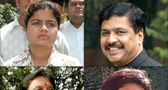 Politicos field son, daughters for Maha polls