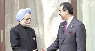 PM, Gilani discuss bilateral issues for 50 minutes