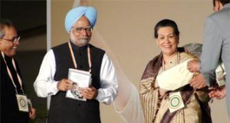 We made CMs resign over corruption, can BJP, asks Sonia