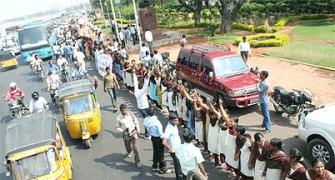 Pix: 'Longest human chain' formed for Telangana