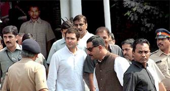 Rahul dares Sena, reaches out to youth across Mumbai