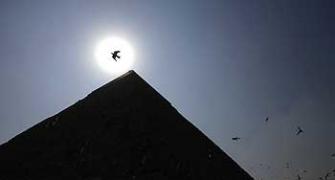 'Slaves didn't build Egypt's pyramids'