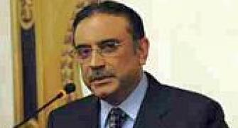 Zardari asks India to stop fuelling arms race