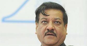 Chavan: From Centre's backroom to the Maha seat
