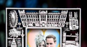 William-Kate wedding: The frenzy in PHOTOS