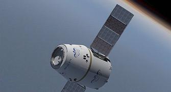 In PHOTOS: NASA to send Dragon to space station