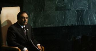 Zardari snubs Kayani's call, ready to fight till the last bullet