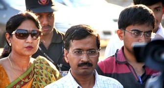 Kejriwal TAKES ON Modi for protecting ministers
