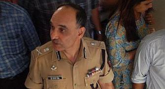 Top cop tells court he wants to quit Ishrat SIT