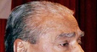 Defiant K M Mani resigns from Kerala cabinet