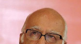 Advani loses room in Parl that he occupied for 10 years