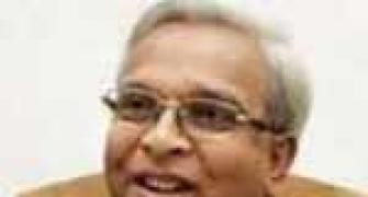 B'desh tribunal chairman trying 1971 war suspects quits