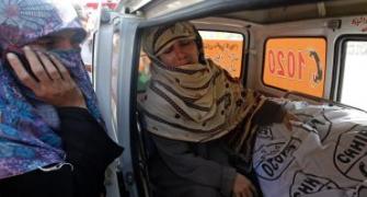 Five female anti-polio workers gunned down in Pak