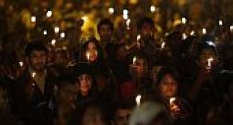 Delhi rape: Thousands light candles across India