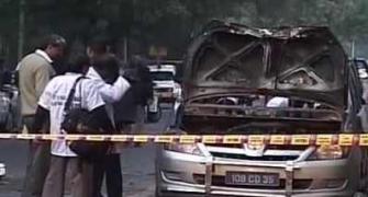 Car explodes near PM's residence