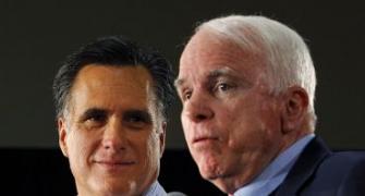 McCain backs Romney as Republican prez nomination