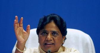 Mayawati says she will fight alone in 2014 polls