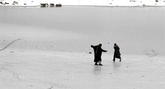 IMAGES: Srinagar freezes at -7.8 deg C on its coldest day