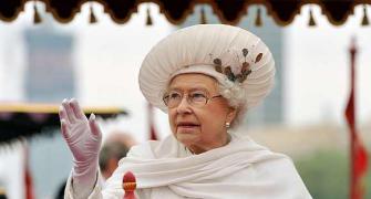 PIX: Queen Elizabeth's 1,000-ship grand Thames pageant