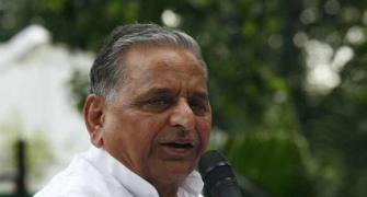 PM talks to Mulayam over quota in promotion bill 
