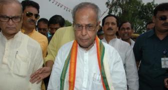 'Govt will be lame duck without super power Pranab'