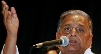 It's not SP's duty to save falling UPA govt: Mulayam