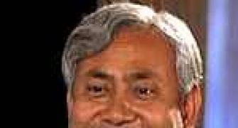 Bihar CM Nitish Kumar gets red carpet welcome in Pak