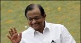 Chidambaram seeks release of man held for snapping him