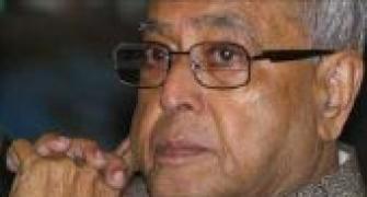 'Nation has lost a veteran leader in Thackeray's death'
