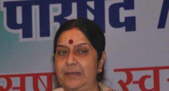 Sushma clarifies stand on coal-gate, says PM must quit 