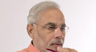 Modi wonders how FDI call came day after Sonia's US trip