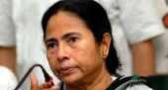 Mamata ignored advice, say cops; I'm not VIP, she retorts