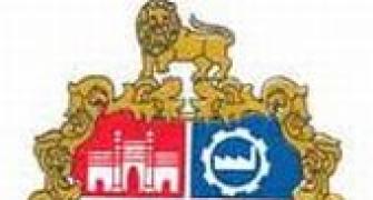 BMC notice to top Maha politicos on illegal alterations