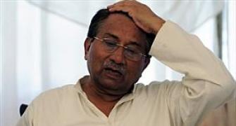 Musharraf confined to 2 rooms of sprawling farmhouse