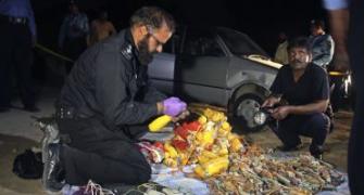 Police defuse car bomb near Musharraf's farmhouse