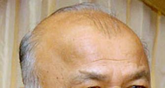 Sushil Kumar Shinde should stay away from TV cameras